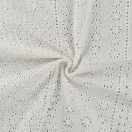 Coton brodé blanc